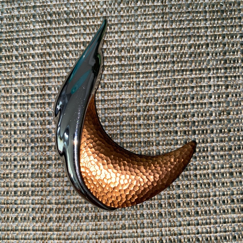 Vintage signed Monet Copper & silver tone modernist brooch pin 3” hammered large - Picture 4 of 6